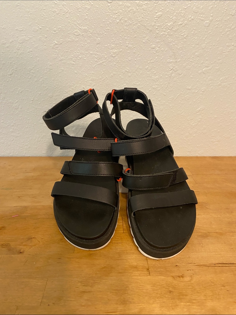 Sorel Black Women's Roaming Multi Strap Sandal Size 8